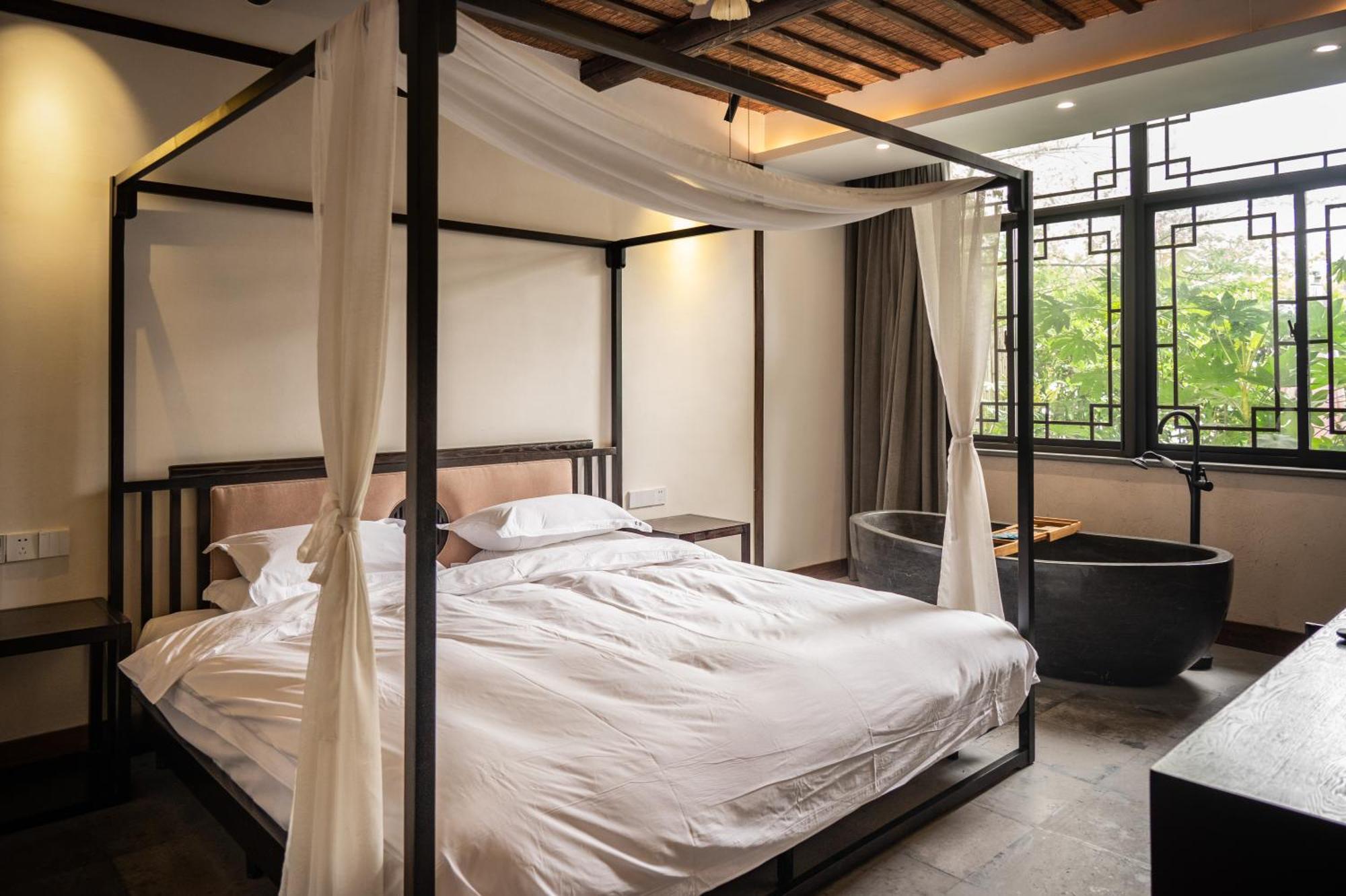 Tingjian Musu Private Soup Design Homestay - South Gate Of Wuzhen Xizha Scenic Area Tongxiang Bagian luar foto